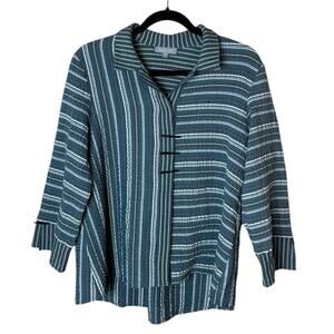Habitat Clothes to Live In Women’s Small Crinkle Blouse Striped Collar Buttons
